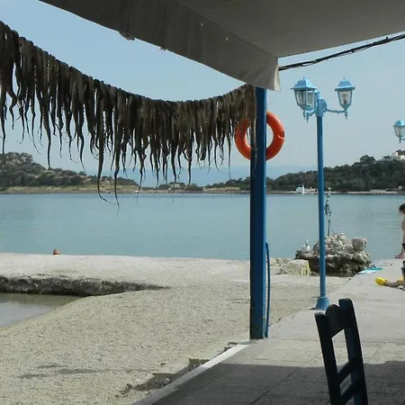 Сasa de vacaciones Gardenhouse In The Center Of *