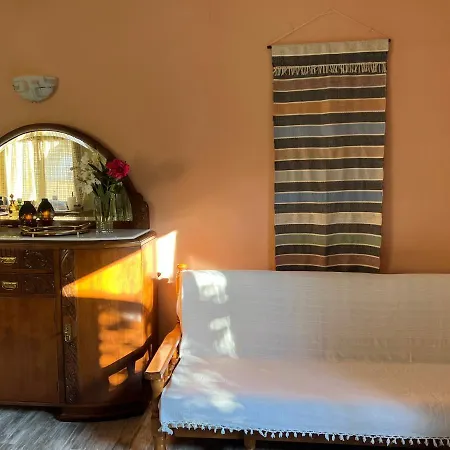 בית נופש Gardenhouse In The Center Of