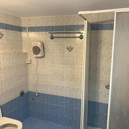 בית נופש Gardenhouse In The Center Of
